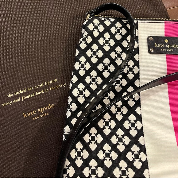 Kate Spade Crossbody black, off white, and pink striped. With dusting bag - Picture 12 of 12